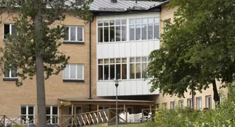 Karlbergavägen 1
