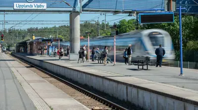 Pendeltågsstation Upplands Väsby.jpg