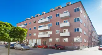 Bjäregatan 8, Övre Eneborgsvägen 28, Övre Holländaregatan 35