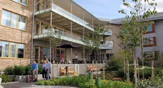 Mejerskans gata 26, Estrids gård